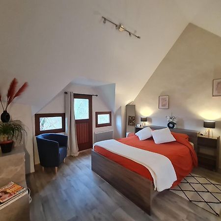 Готель Manoir De La Coudre Change  Екстер'єр фото